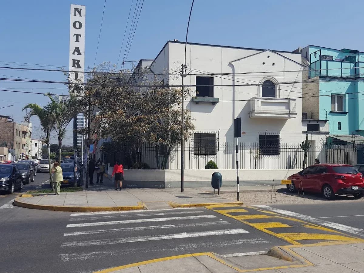 NOTARIA ALZAMORA, notaría en Lince