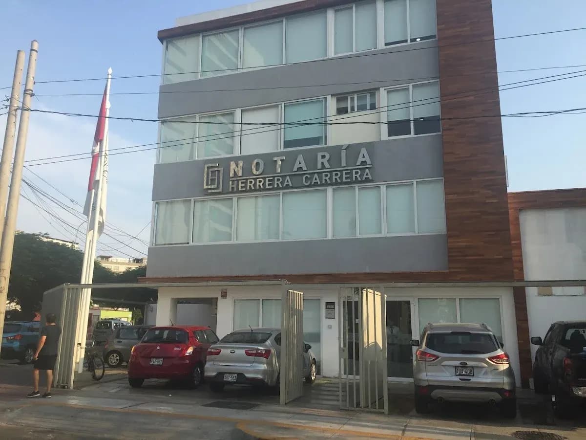 NOTARÍA HERRERA CARRERA, notaría en Miraflores