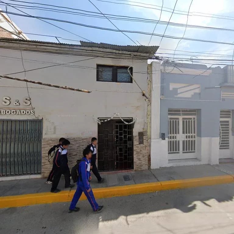 S & S ABOGADOS