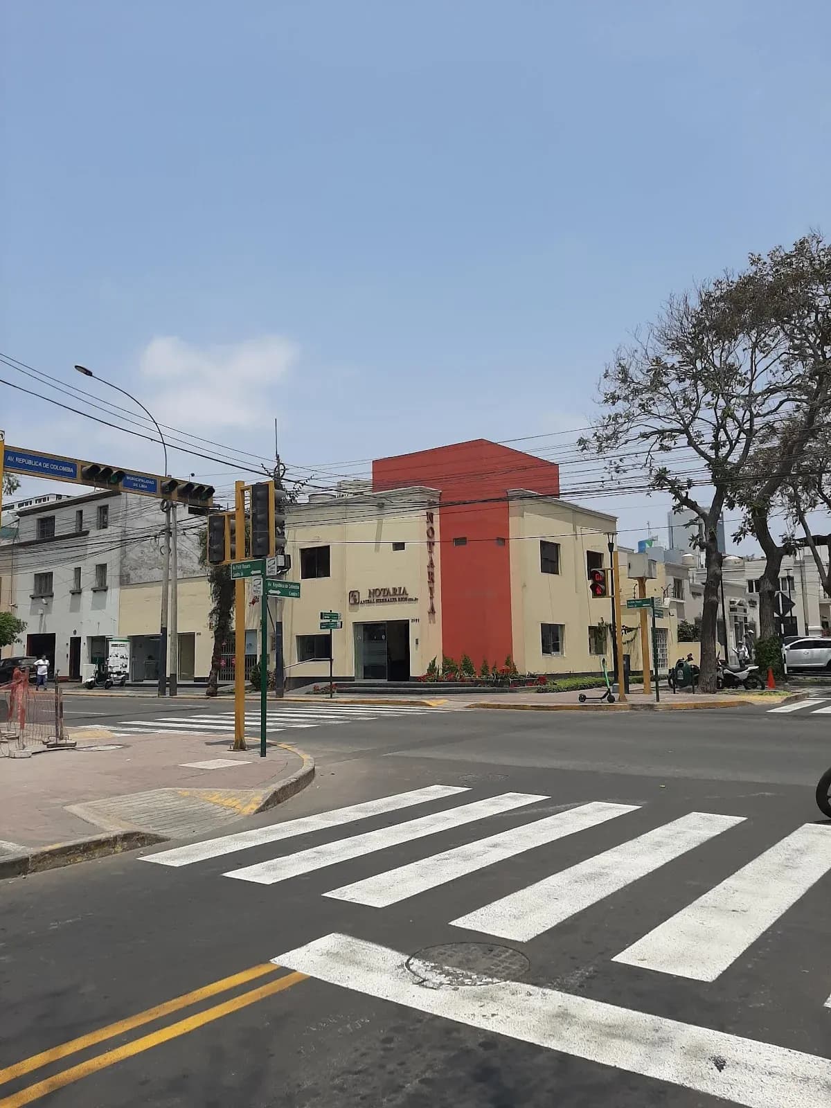 Notaria Sierralta, notaría en San Isidro