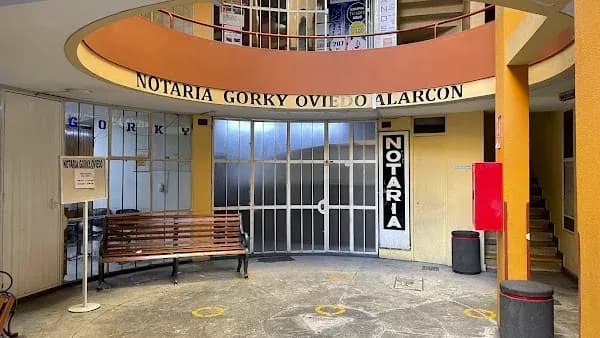 Atención notarial en Notaría Gorky Oviedo Alarcón